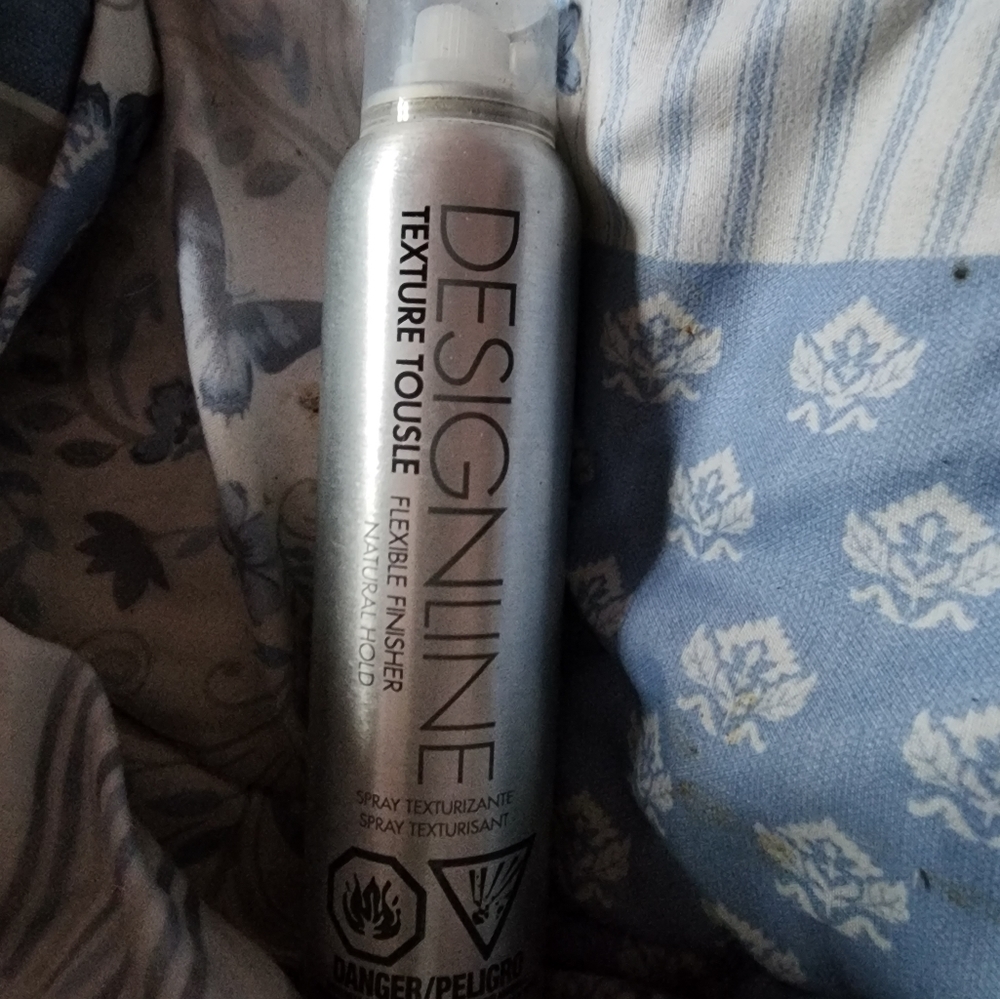 Textureizing spray